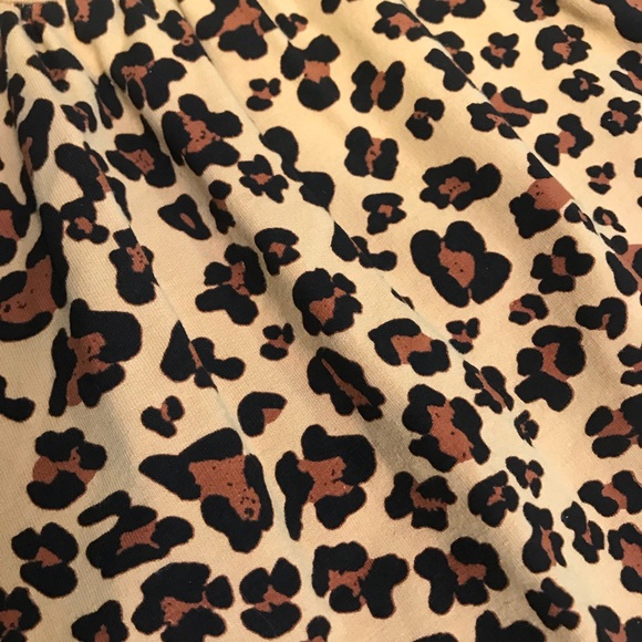 Cheetah/Leopard Print Top - Picture 3 of 4